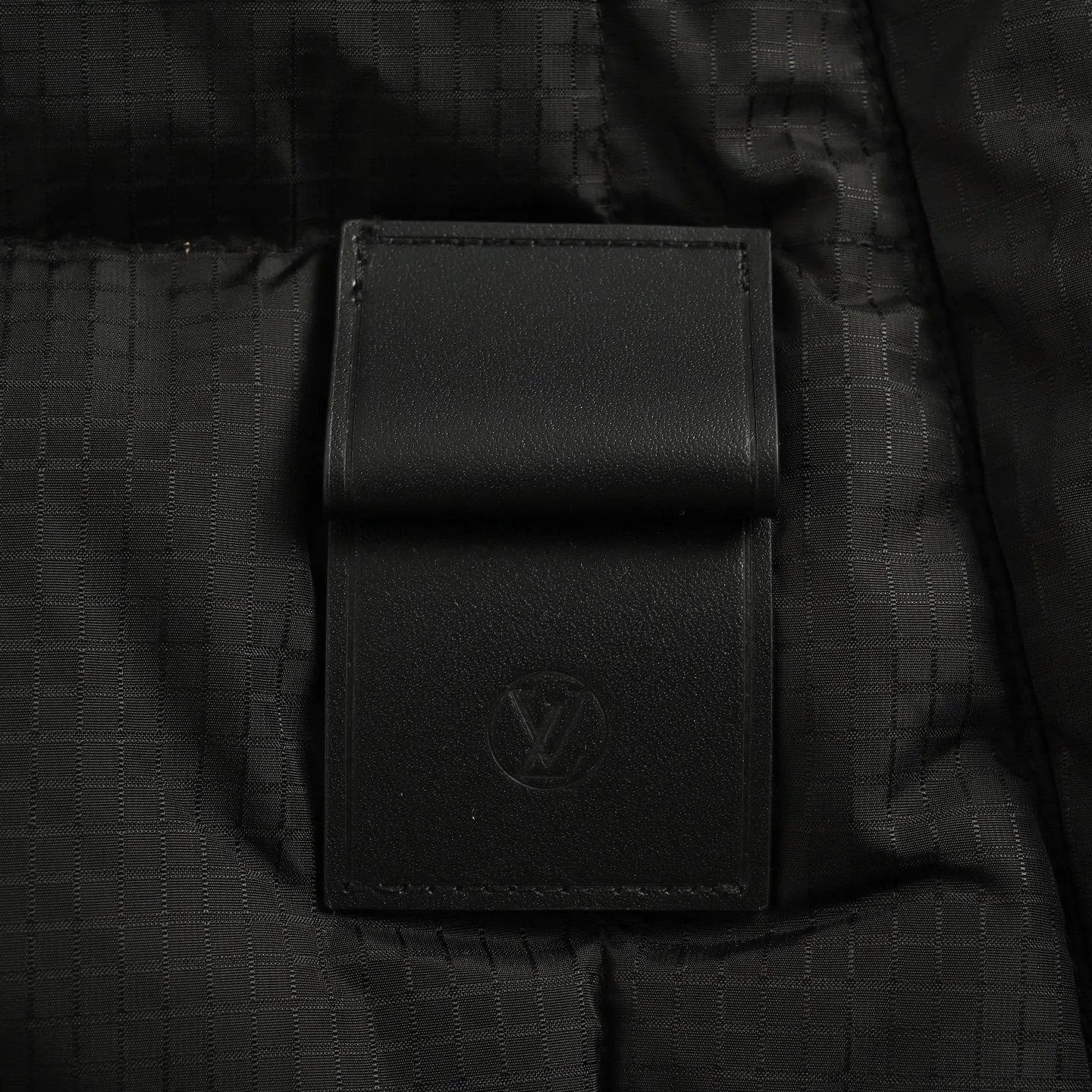 Louis Vuitton/Louis Vuitton embossed leather label fine plaid hooded down jacket